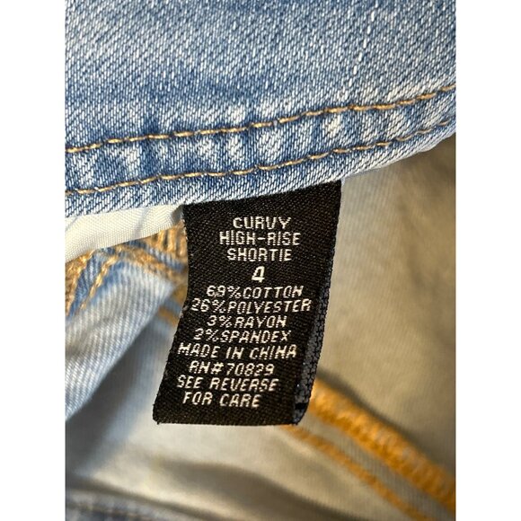 Rue21 Curvy‎ High-Rise Shortie Denim Shorts Light Wash Size 4 Y2K - Picture 4 of 4